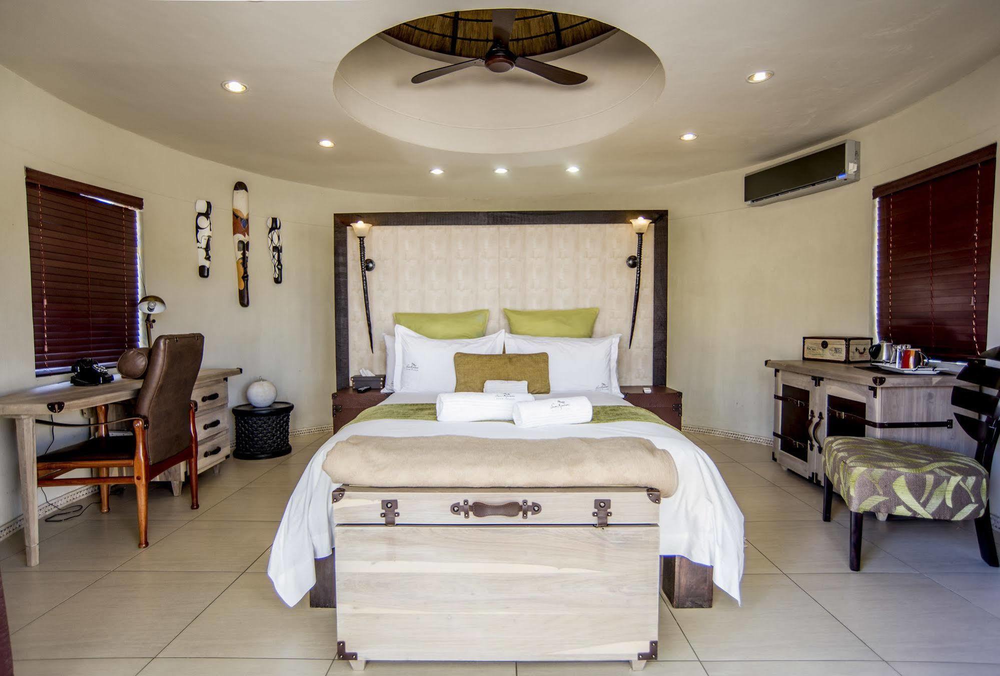 Sun Karros Daan Viljoen Hotel Windhoek Buitenkant foto